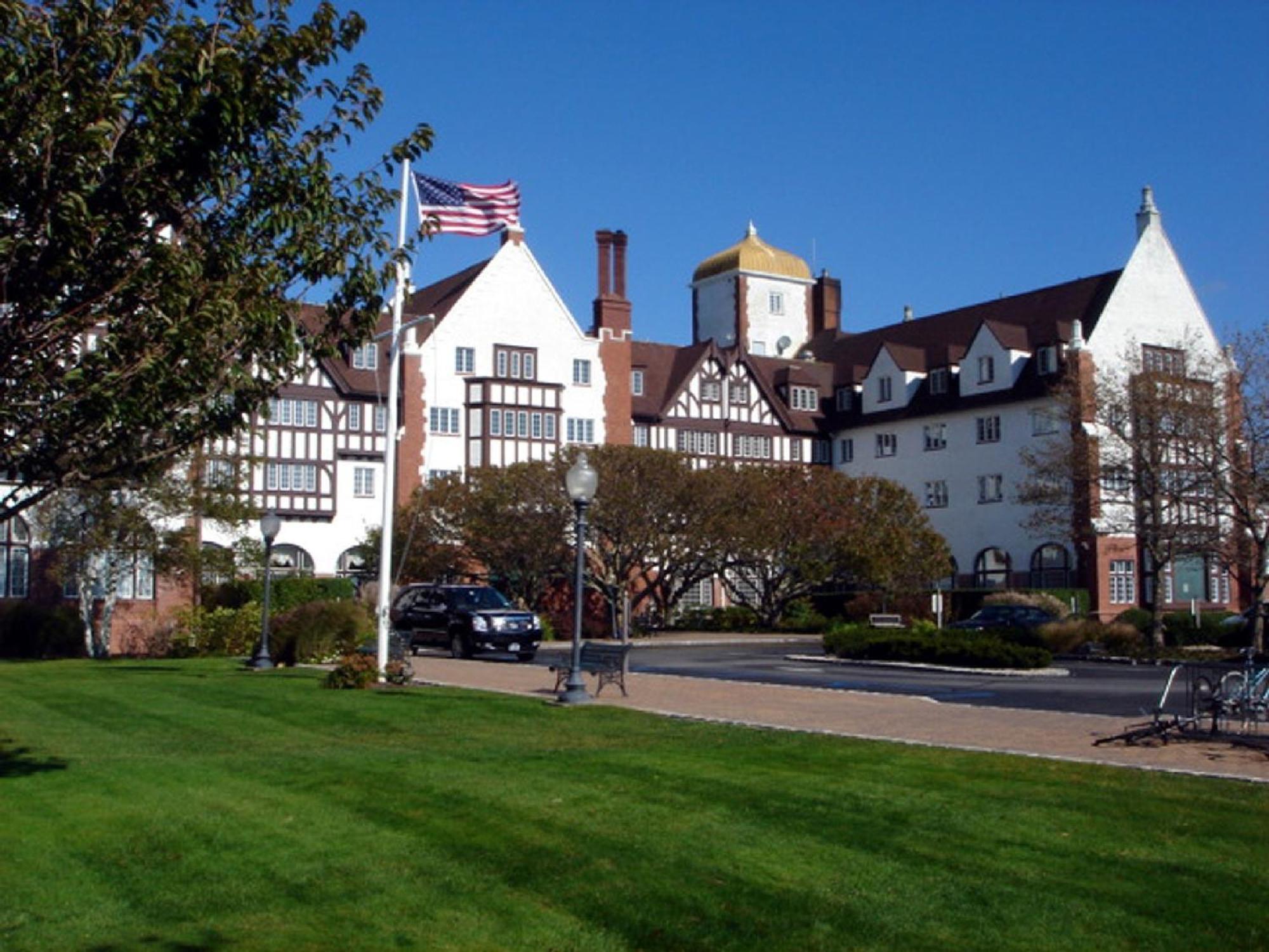 Montauk Manor Hotel Exterior photo