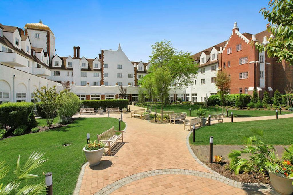 Montauk Manor Hotel Exterior photo